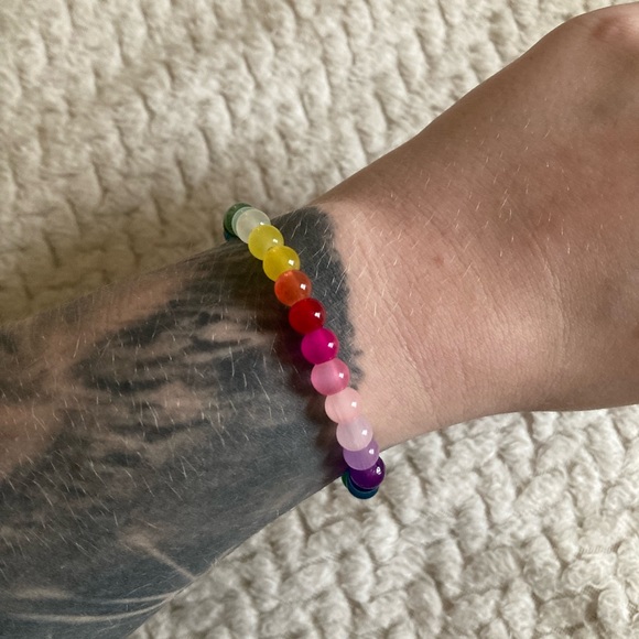 Handmade Rainbow 🌈 Beaded Bracelet - Picture 3 of 3